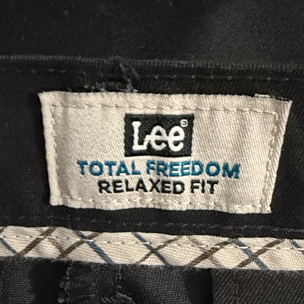 Men’s Lee Total Freedom Relaxed Fit Trousers in Black
